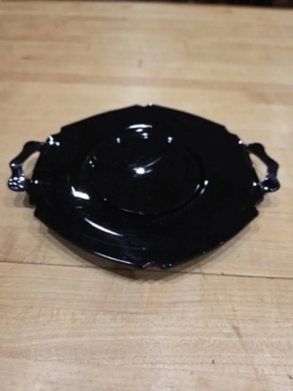 Vintage LE Smith Mt Pleasant Black Amethyst Handled Plate 8 inch